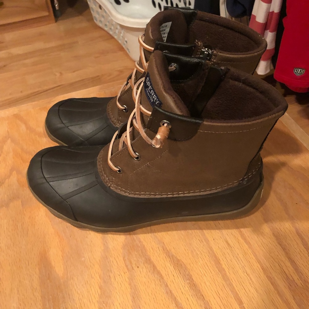 Sperry duck boots size 9_2